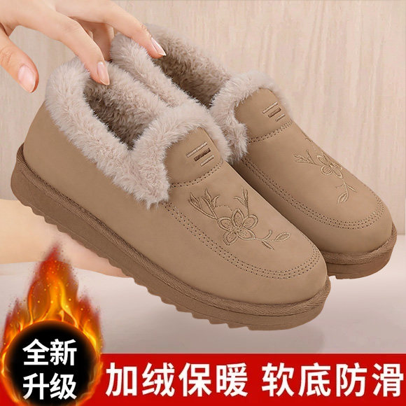 老北京布鞋女冬新款加绒中老年妈妈鞋防滑软底一脚蹬皮面老人棉鞋