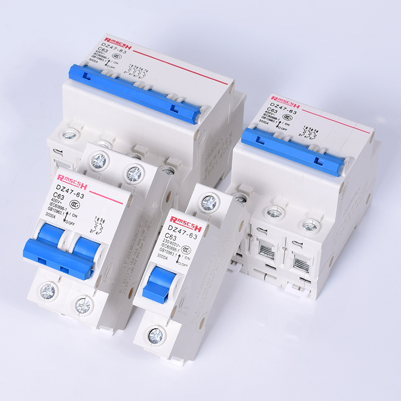 DZ47-63 小型断路器 空气开关 家用保护器 1P 2P 3P 4P 63A  32A