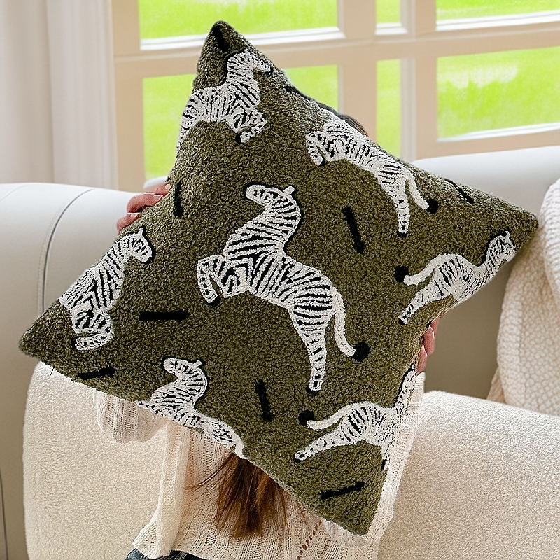 高级感ins刺绣抱枕套客厅床头沙发靠垫靠背抱枕枕套靠枕家用卧室