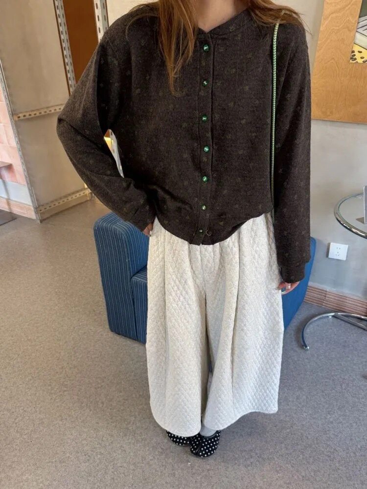 通勤穿搭秋季圆领碎花满印开衫女含羊毛外套百搭休闲撞色纽扣设计