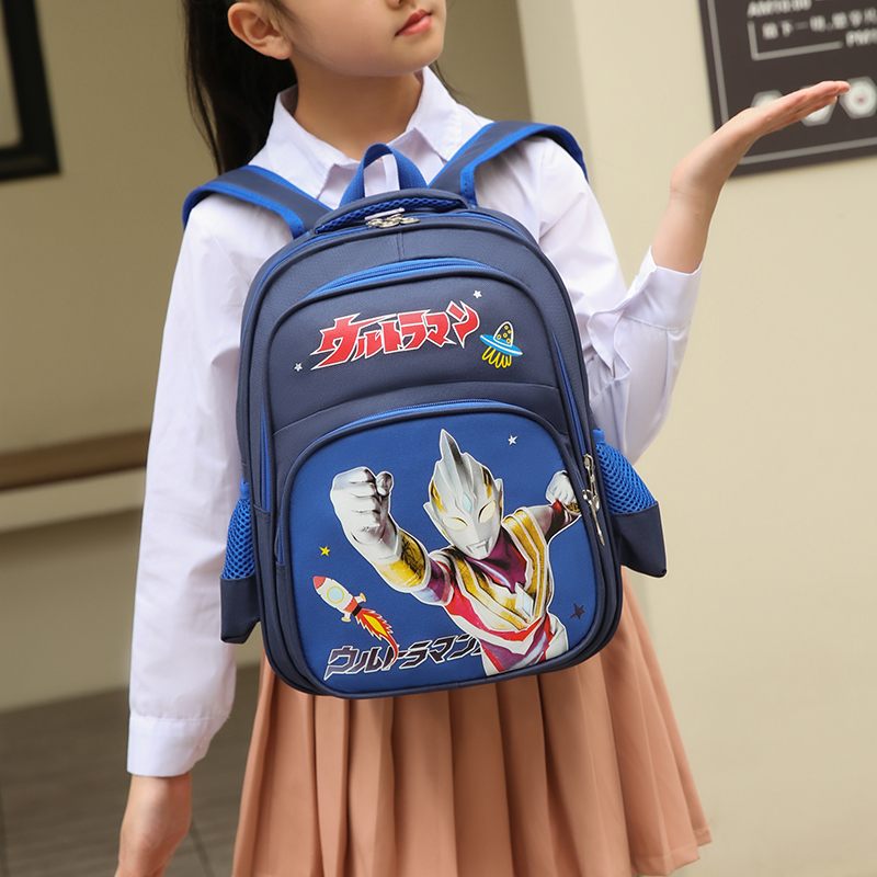 书包卡通男童女孩3-10岁小孩宝宝一年级儿童奥特曼护脊超轻双肩包