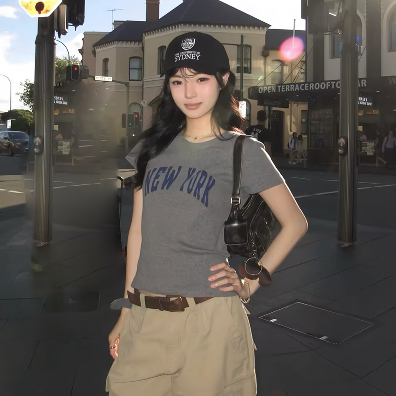 BM短袖T恤女2025新款夏季NEWYORK字母印花圆领短款修身显瘦上衣
