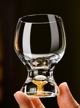 创意水晶二两白酒杯轻奢高档家用酒具套装洋酒啤酒小酒杯中式酒盅