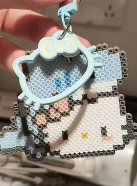 拼豆钥匙扣镂空HelloKitty钥匙扣书包挂件配饰包包装饰配件送闺蜜