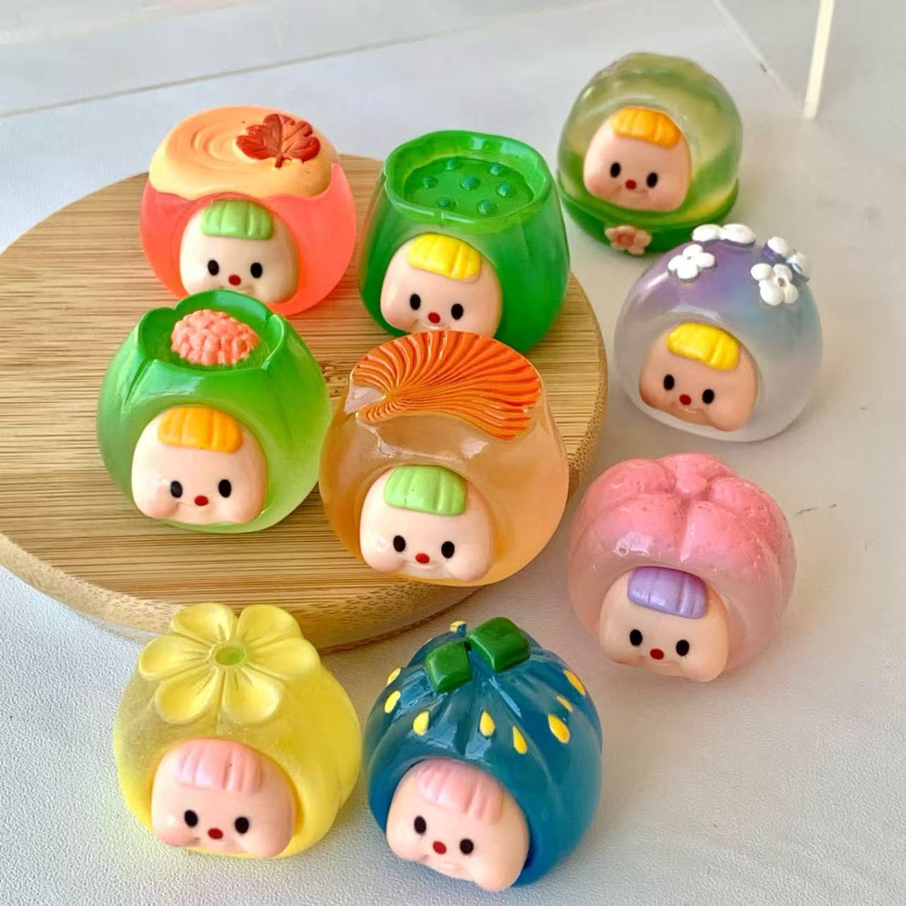 爆款可爱树脂萌粒随心配车内办公室桌面摆件儿童创意玩具生日礼物