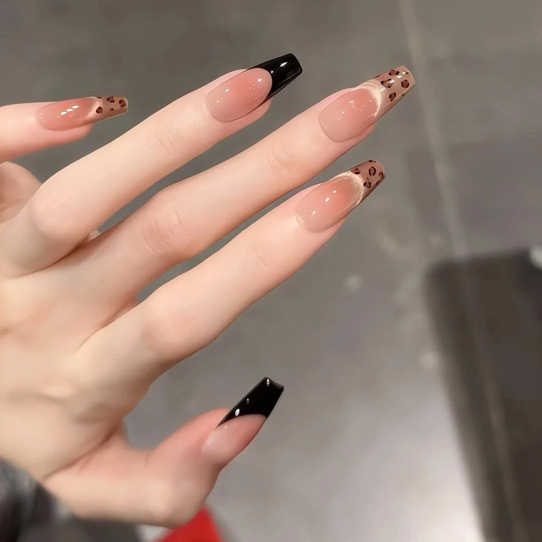 纯手工穿戴甲中长款豹纹法式猫眼高级感显白气质辣妹美甲贴片成品,彩妆/香水/美妆工具,穿戴甲/甲片,淘宝优惠券,粉丝福利购,淘宝优惠卷