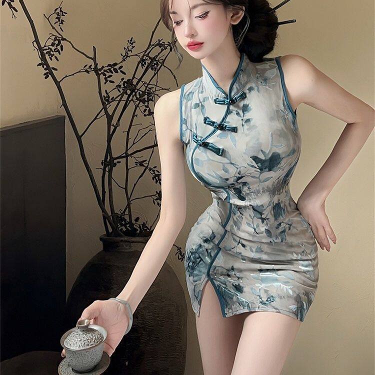 新中式旗袍背心连衣裙2025夏新款女国风小个子小众设计高级感短裙