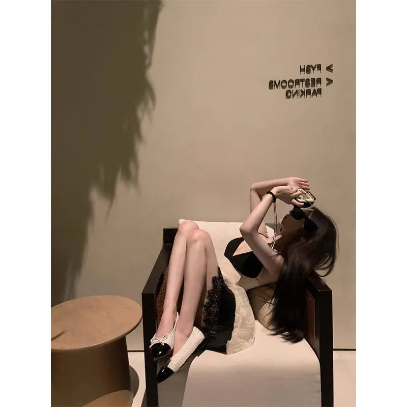 woppei 气质千金蕾丝拼接设计感V领吊带黑白撞色连衣裙珍藏款成衣