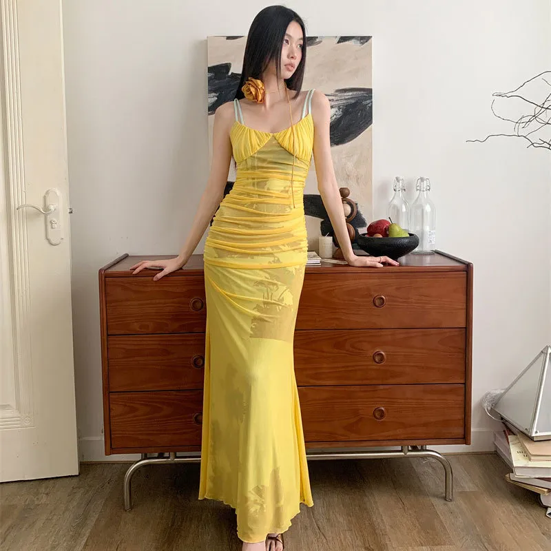吊带连衣裙女设计感小众新中式印花网纱修身显瘦抽褶度假风鱼尾裙