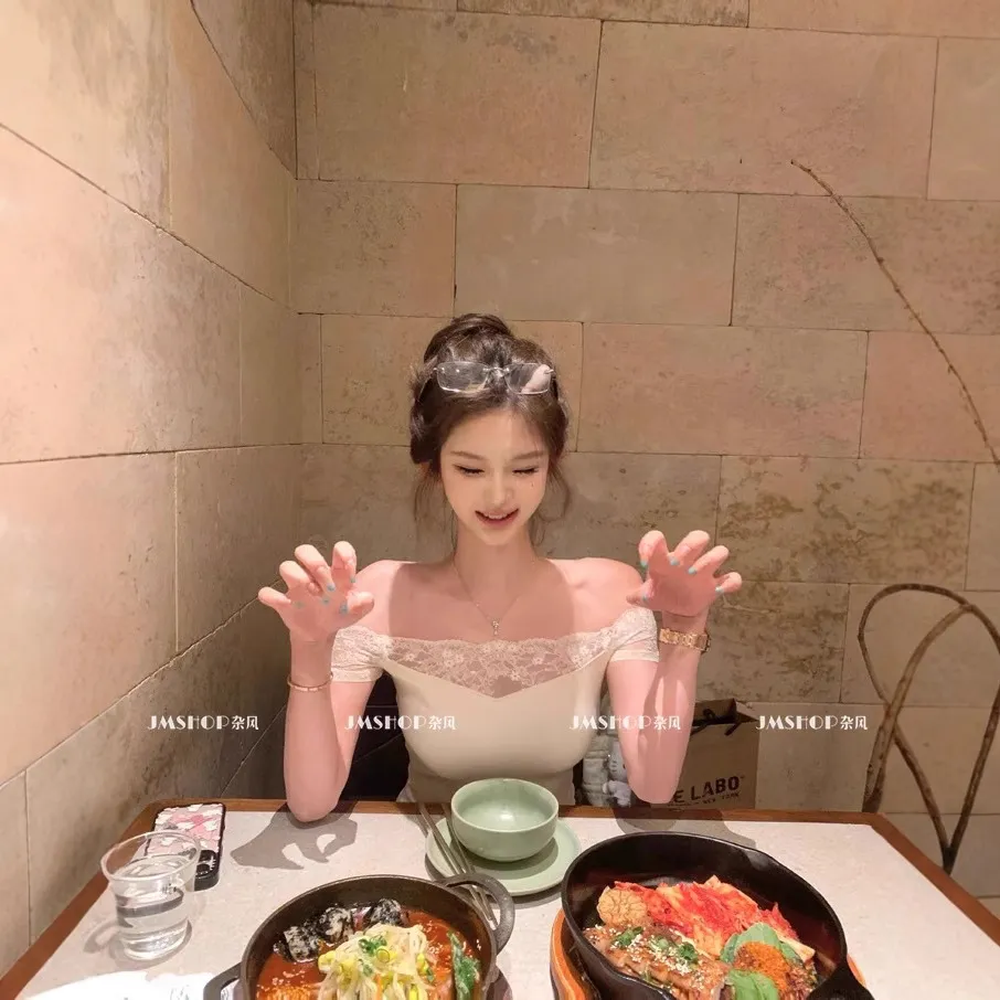 JMSHOP 纯欲因子 蕾丝拼接一字肩t恤女夏设计感修身短袖上衣