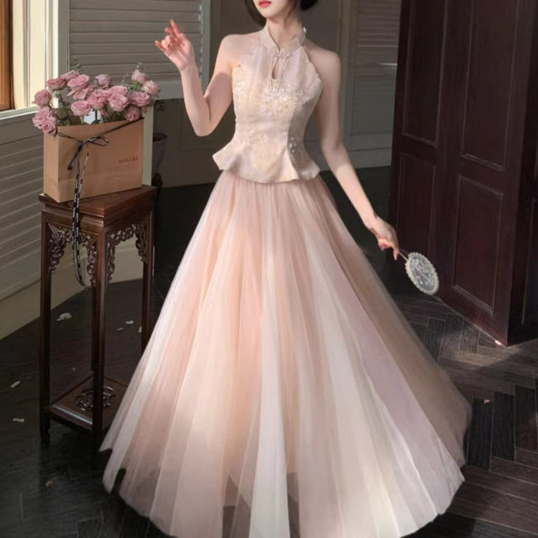 2026年 落霞云纱 国风仙气重工珠绣流光粉挂脖套装网纱亮片长裙