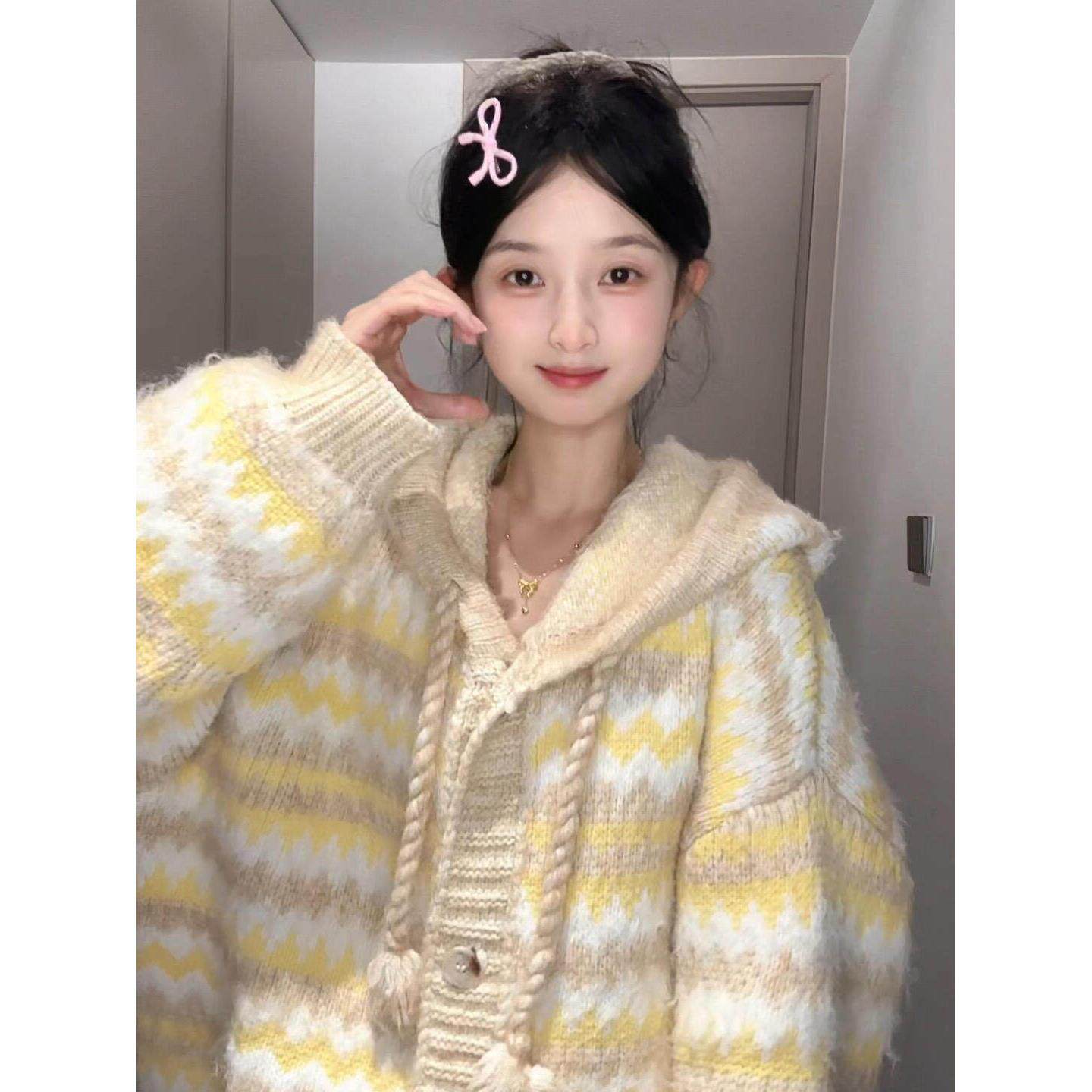 黄色拼色连帽毛衣外套女2025新款秋冬加厚宽松慵懒风针织开衫上衣