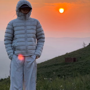 鸭宝宝2025新款韩版连帽排骨轻薄款白鸭绒羽绒服外套