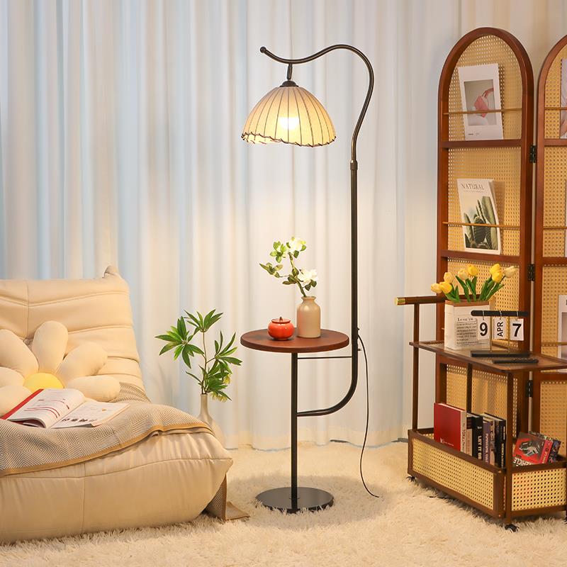 法式中古风落地灯客厅卧室沙发旁边茶几新款创意艺术氛围床头台灯