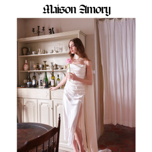 领证小白裙 Rin 珍珠白吊带缎面连衣裙 香草夫人 MaisonAmory