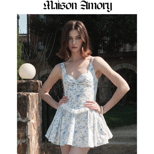 MaisonAmory白底蓝色迷你连衣裙