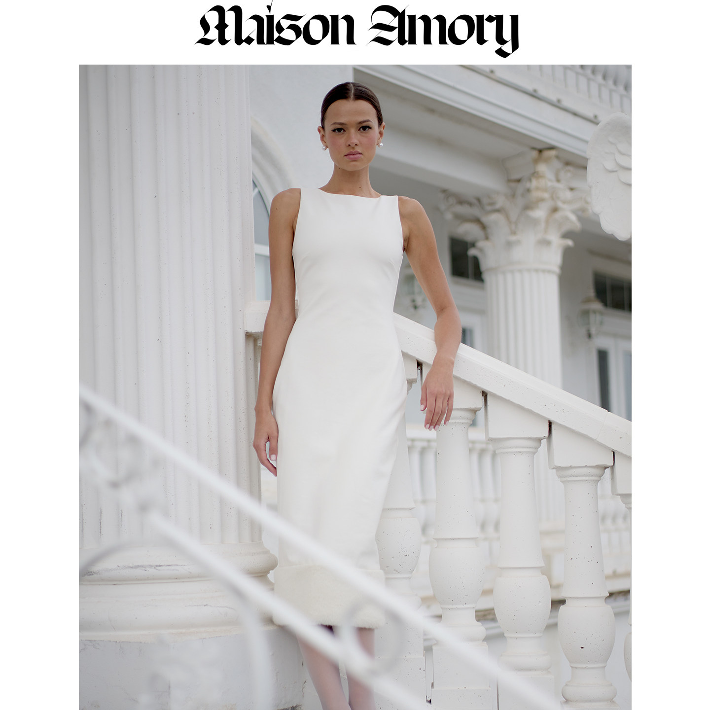 海岛度假必备无袖修身轻奢连衣裙