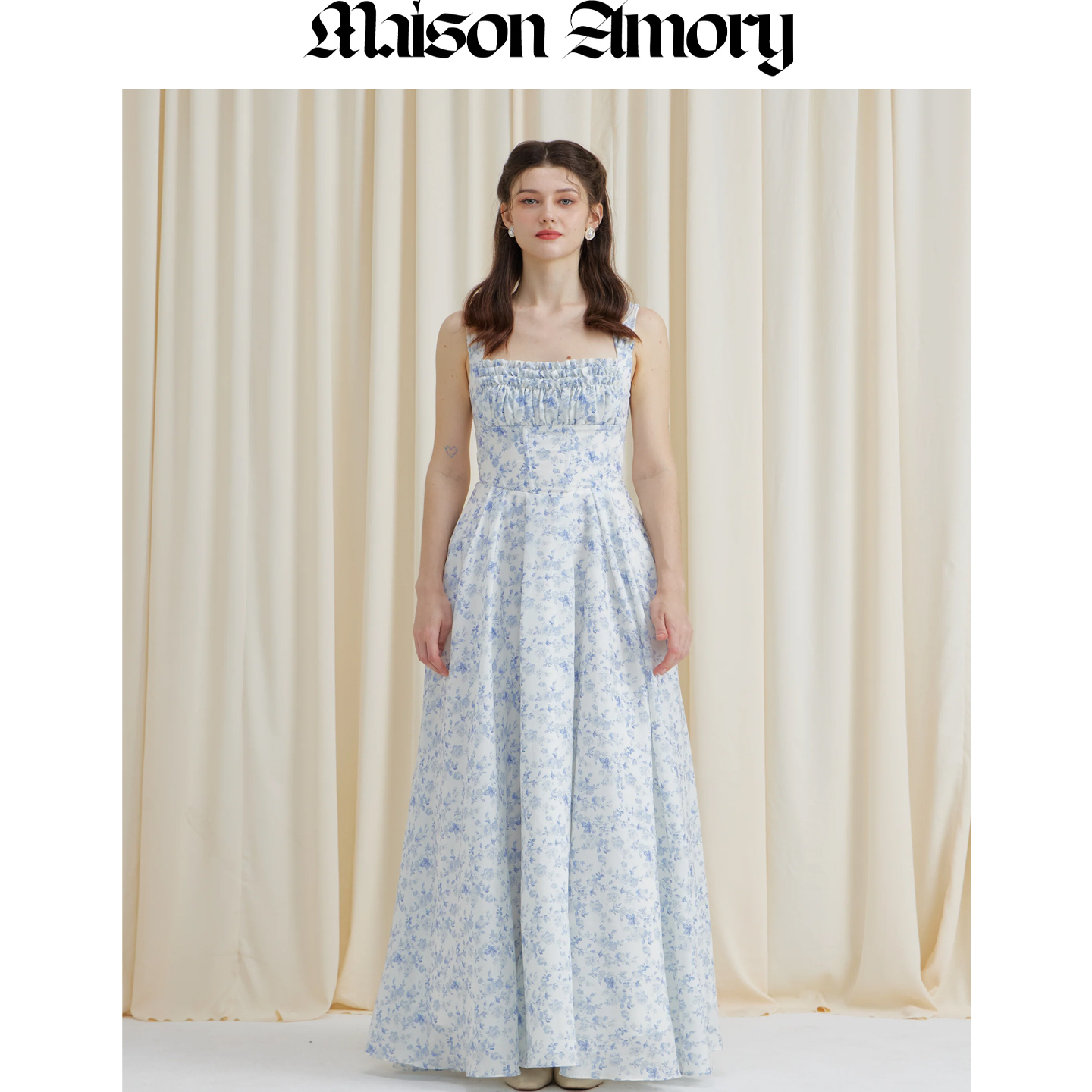 Maison白底蓝色及踝连衣裙