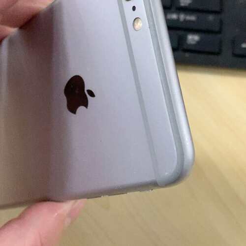 {议价}果6s plus 128g正常使用中，换过外屏，电池，麦克{可维修}