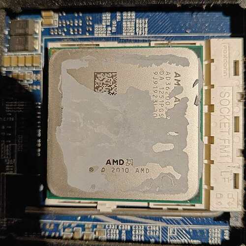 {议价}AMD FM1平台CPU+主板套装，四盒的CPU型号见图，主{可维修}