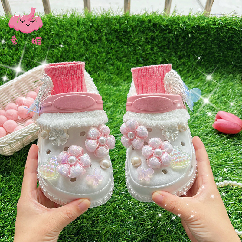 儿童花朵加绒洞洞鞋女孩冬季室内家居可外穿保暖棉拖鞋女款仙女风