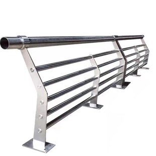 304不锈钢复合管桥梁护栏桥梁防撞护栏景观灯光河道桥梁立柱厂家