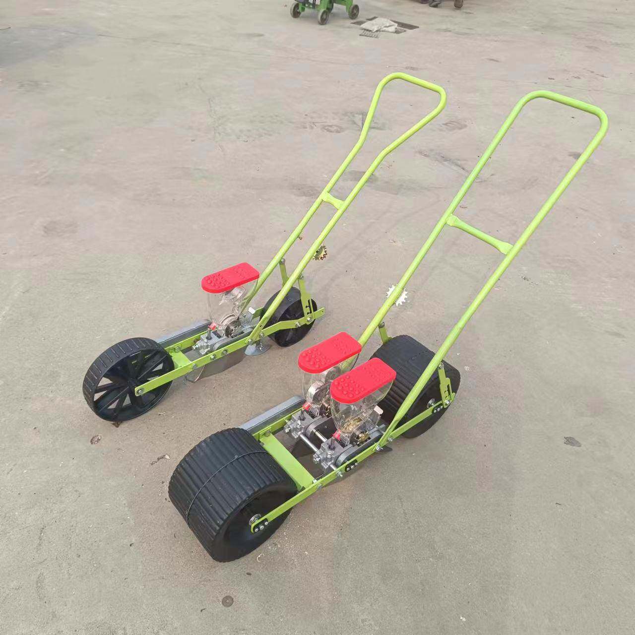 新型胡萝卜播种机 白菜 娃娃菜 白萝卜起垄施肥蔬菜播种机