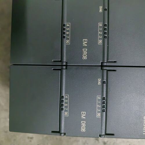 议价西门子PLC200 SMART EM DR08 继电器) 实可维修