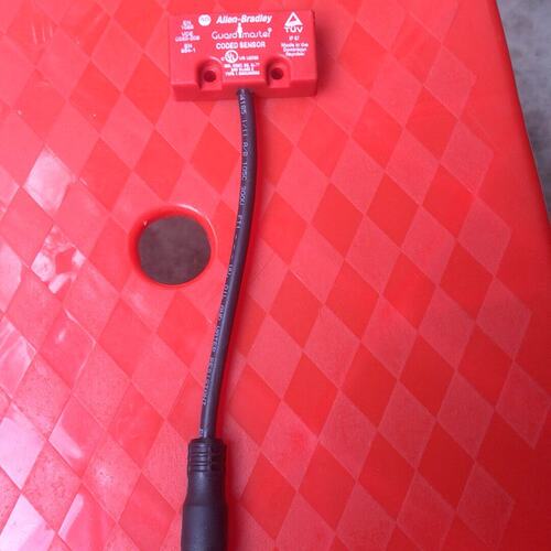 议价AB安全开关440N-Z2NRS1C可维修