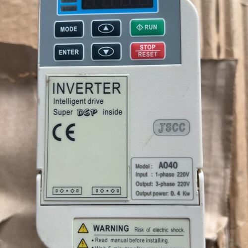议价JSCC精研变频器A04004KW220V单相输入3可维修
