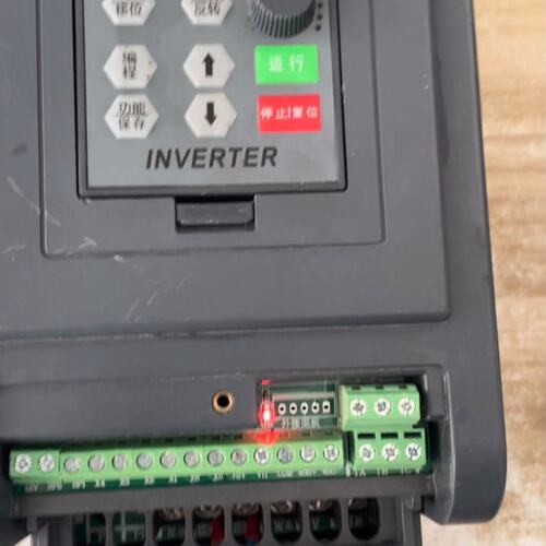 议价INVERTER变频器AT2-2200X 20A可维修
