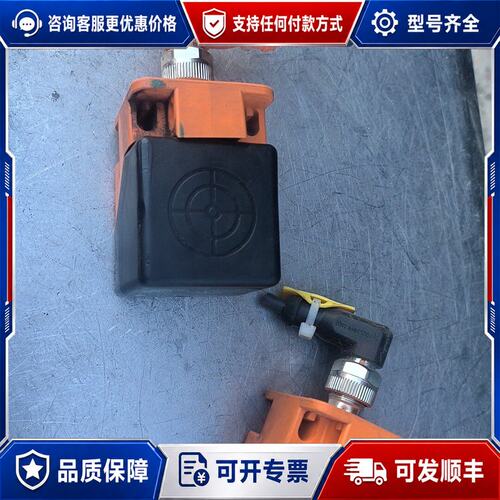 议价两个德国易福门接近开关IM513A-IMC4030可维修