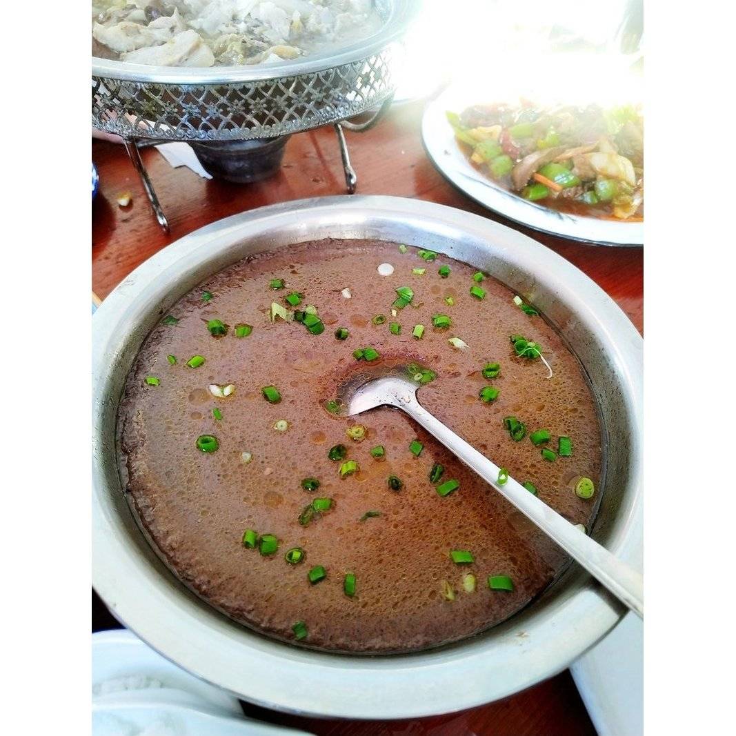 东北土猪血豆腐猪血糕新鲜原装冷冻保存东北特色