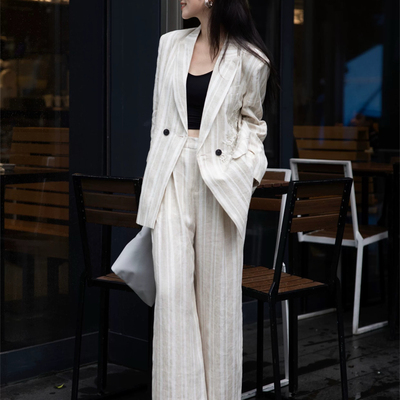 云朵设计春轻奢极简风条纹印花双排扣西装外套+西裤套装A9745