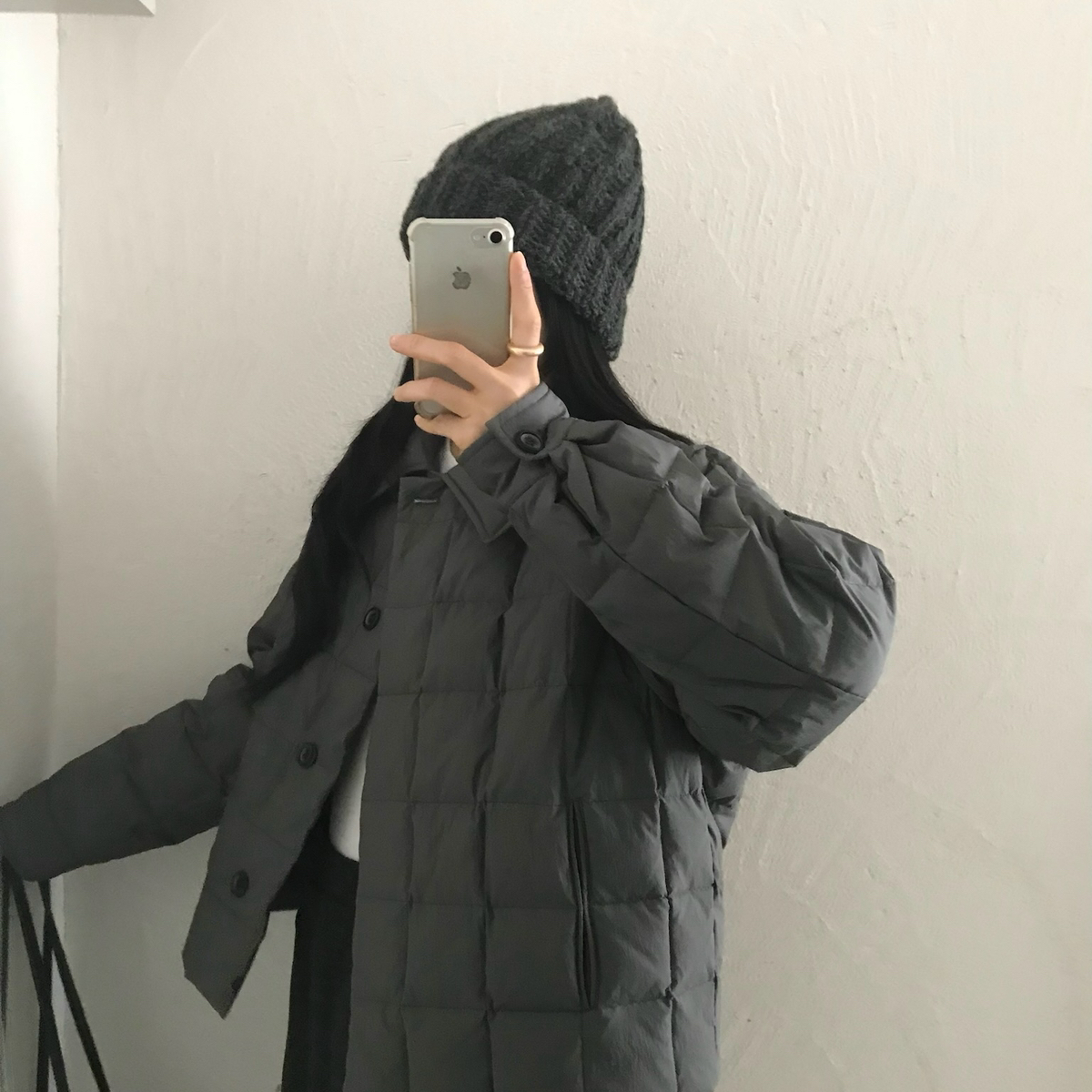 云朵瘦排骨型羽绒服工艺点缀氛围感羽绒服含90白鸭绒W25C249A