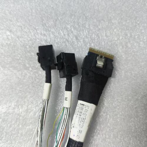 {议价}8654-8X(SLIMSAS)转SFF-8643 一分二线