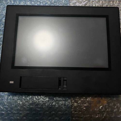 可维修基恩士VT5-W07触摸屏一个，工程剩余拆机的，成色好可以充