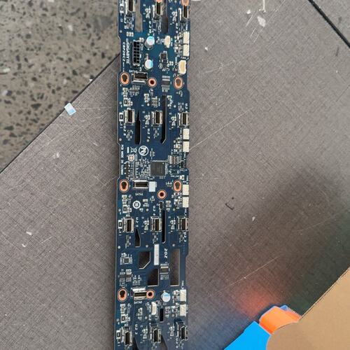 {议价}技嘉 GIGABYTE CBP20C2 服务器硬盘背板，支持