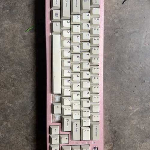 {议价}CK650键盘 厚铝材质 手感可以 旧货拿来的 简单上电有反