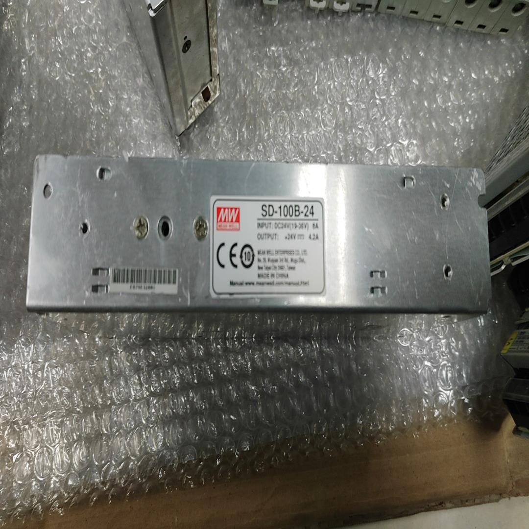 台湾明纬开关电源SD-100B-24 24V 4.2A（输入