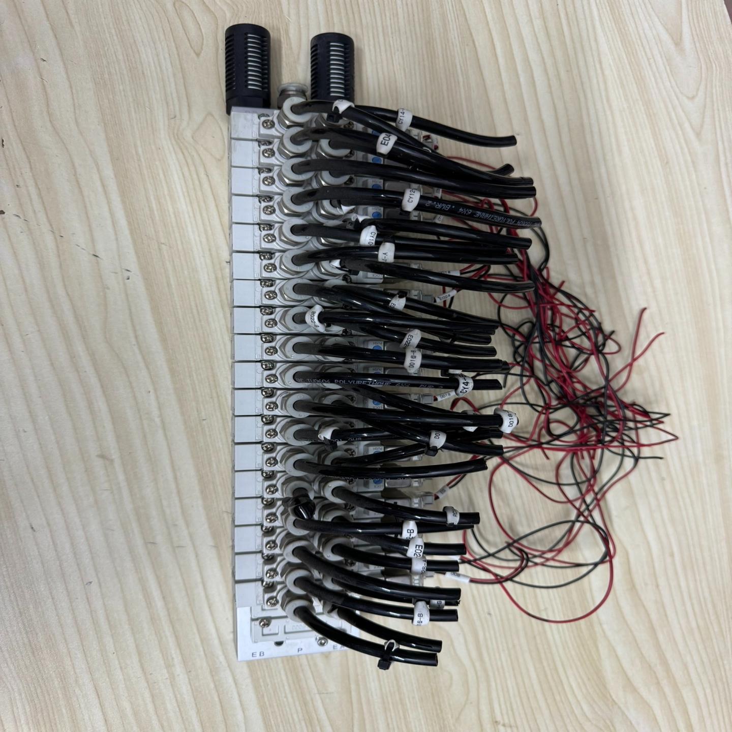 SY5120-5LZD-01 电磁阀，成色如图，功能正