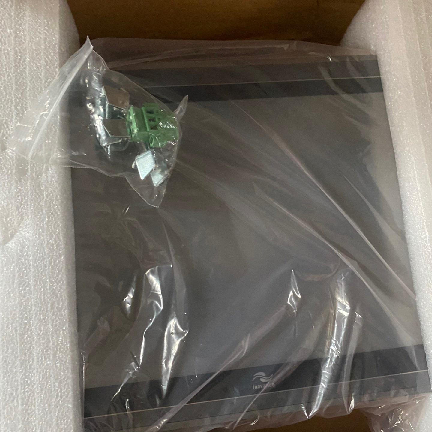 （设备配件）汇川触摸屏IT5100T 未使用过 带包装配件 侧面有刮痕