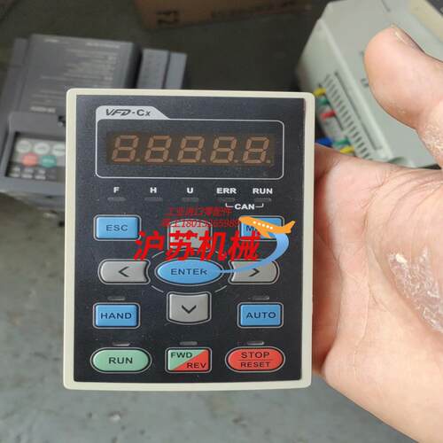 KPC-CE01  台达变频器面板。