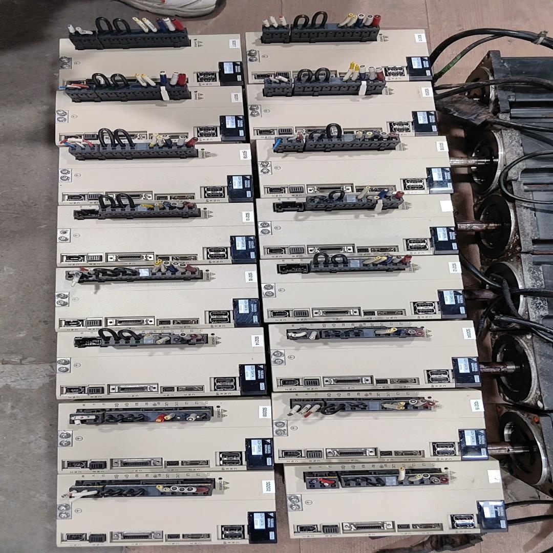 安川SGDV-120A11A002000/SGMPS-15A