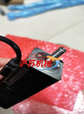 SGMJV-01ADE6E   100W安川伺服电机成色如