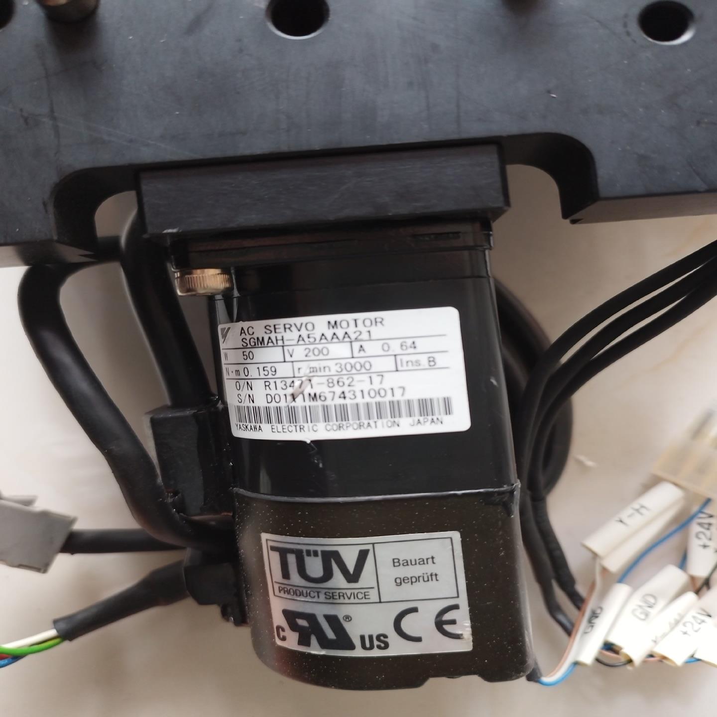 [德峰]安川伺服电机SGHAM-A5AAA21