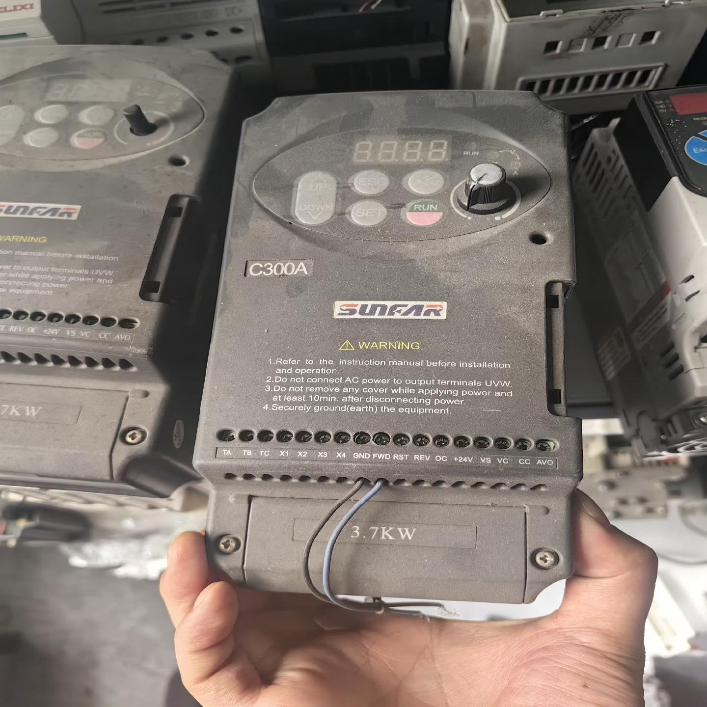 （设备配件）四方变频器 C300A-4T0037，3.7KW 质量保证