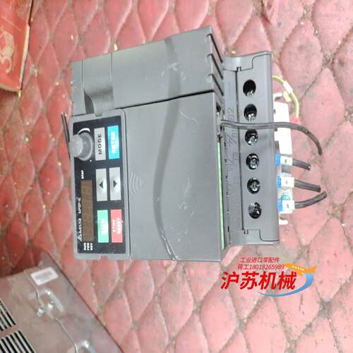 台达变频器VFD037E43A，设备成色如图