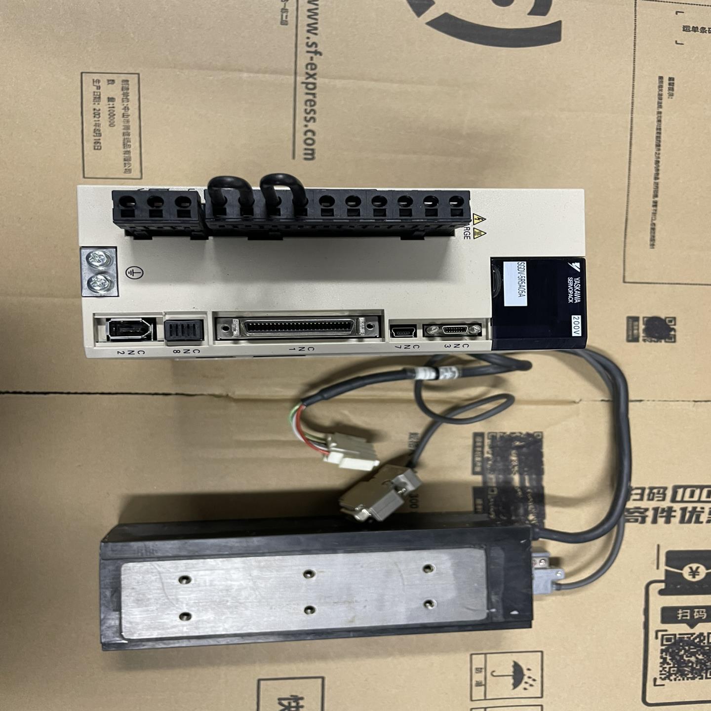 [德峰]拆机安川伺服驱动器SGDV-5R5A05A，直线电机SGLF