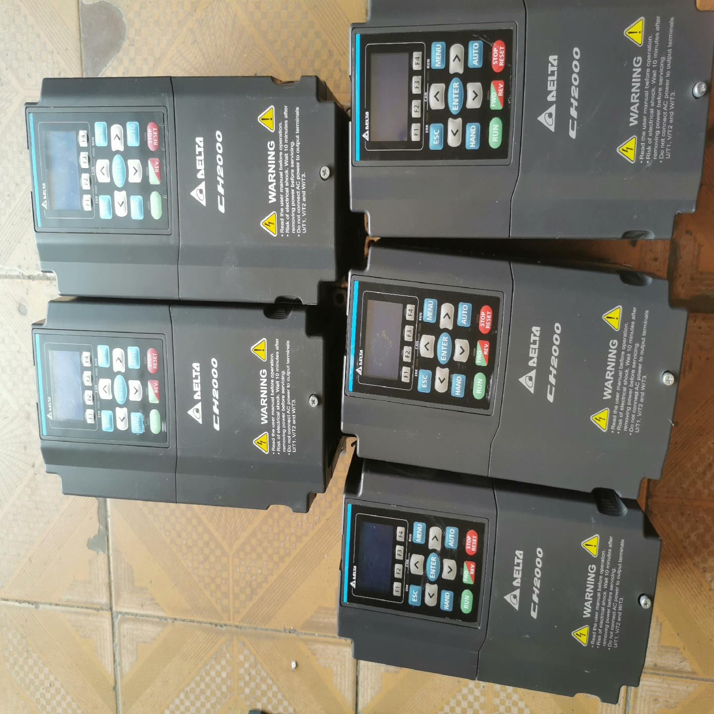 台达VFD022CH43A—21，CH2000，2.2KW，